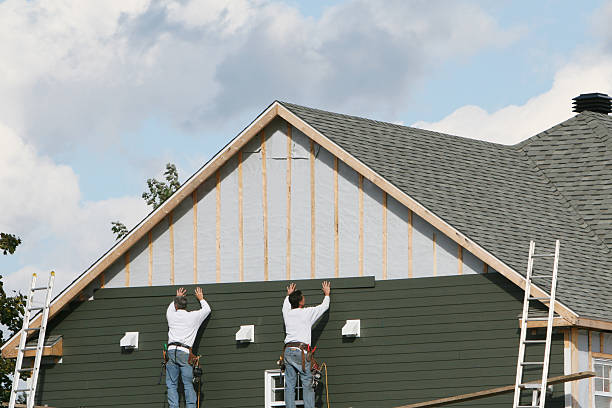 Professional Siding technician working in Lincoln University, PA